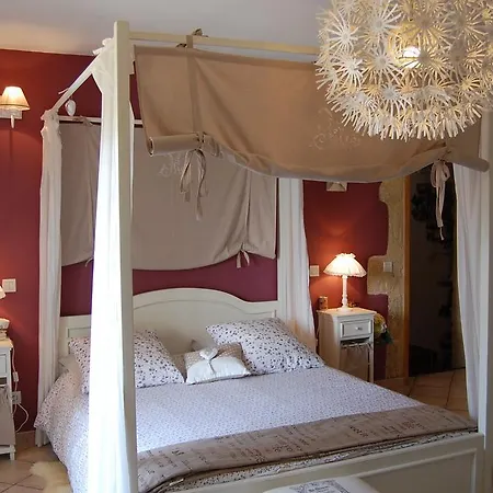 Maison D'hotes Le Mas De Lila Otel *